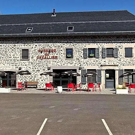 Du Cezallier 4*